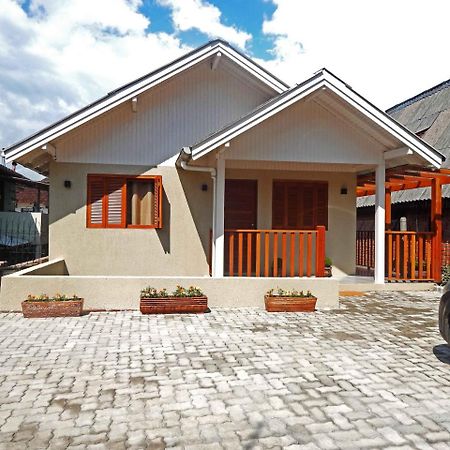 Apartament Flats Ouro Gramado Localizado A 900 Metros Da Entrada Do Centro De Gramado Zewnętrze zdjęcie